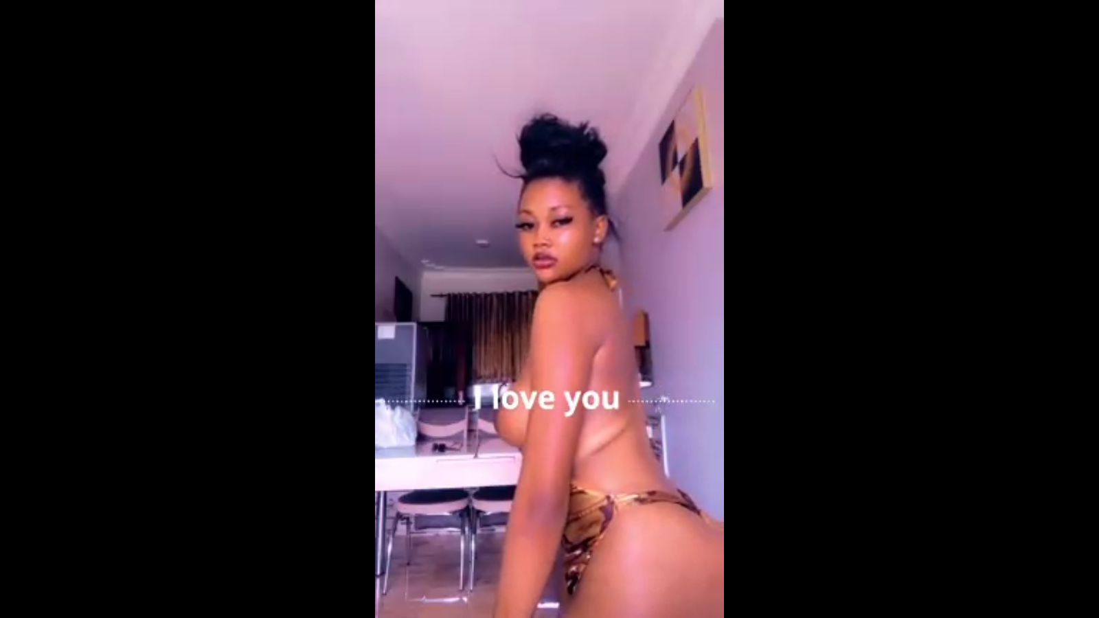 Sexy Snapchat Video of Kim London