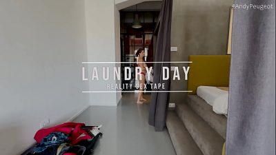 Big Tits MILF Lady Lyne Stuck In The Washing Machine Gets A Creampie And POV Facial Cumshot