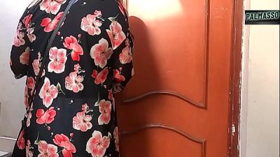 Me encontré con una mujer mayor que yo, tuvimos sexo a cambio de hacerme cargo de sus necesidades