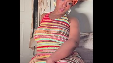 Sexy MILF dry cum