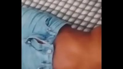 She squirts hard on the hospital bed