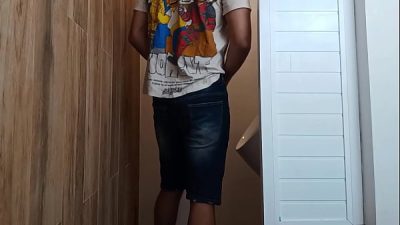 We found this public bathroom to fuck my big-ass ebony goddess