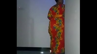 Wobbly big african donk booty