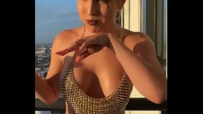 Amanda new year’s 2021