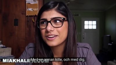 MIA KHALIFA – Interracial Sex med ledsen arabisk flicka och välutrustade afroamerikanska killar