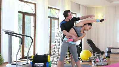 FitnessRooms Multiple orgasms for black haired gym nymph